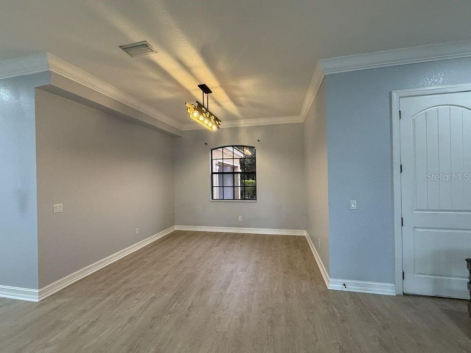 En Venta: $995,000 (4 camas, 3 baños, 2531 Pies cuadrados)