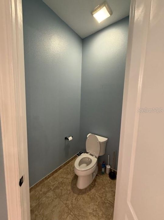 En Venta: $995,000 (4 camas, 3 baños, 2531 Pies cuadrados)