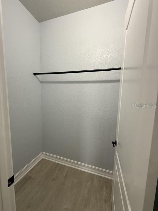 En Venta: $995,000 (4 camas, 3 baños, 2531 Pies cuadrados)