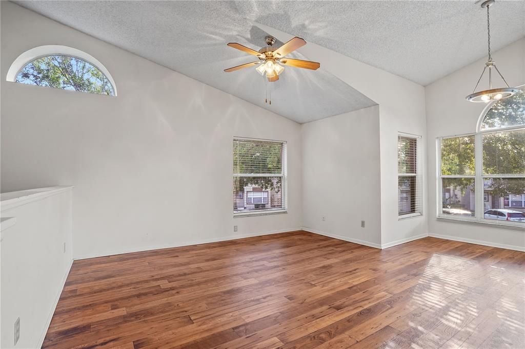 En Venta: $175,000 (1 camas, 1 baños, 851 Pies cuadrados)