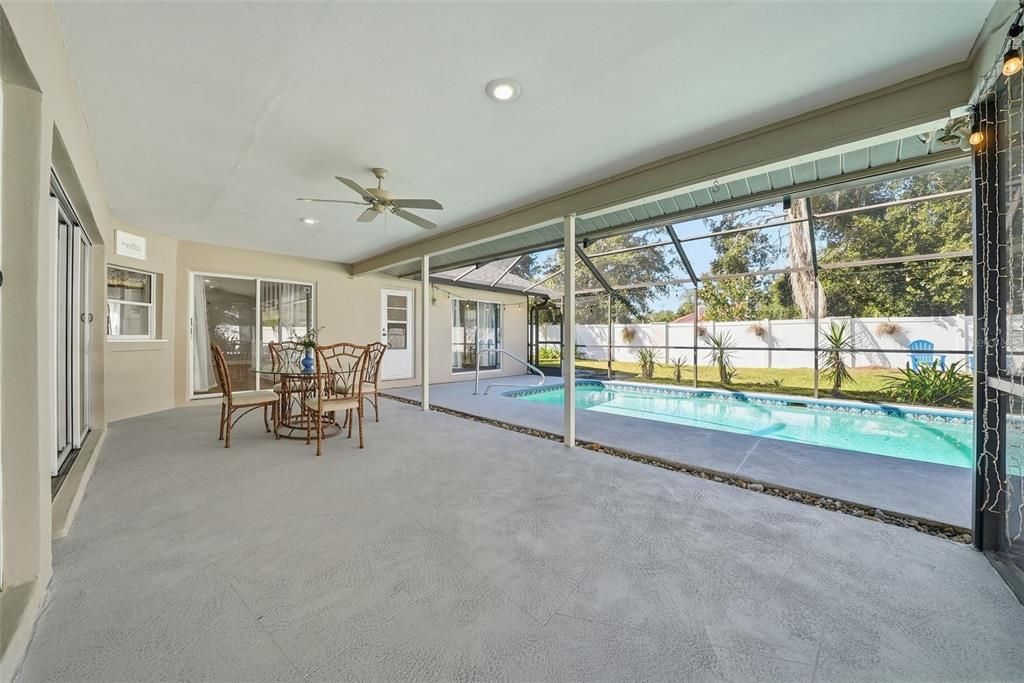 待售: $699,000 (3 贝兹, 2 浴室, 1960 平方英尺)