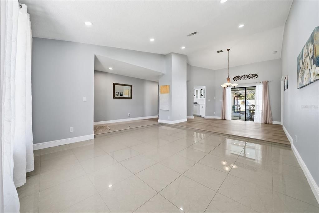 待售: $699,000 (3 贝兹, 2 浴室, 1960 平方英尺)