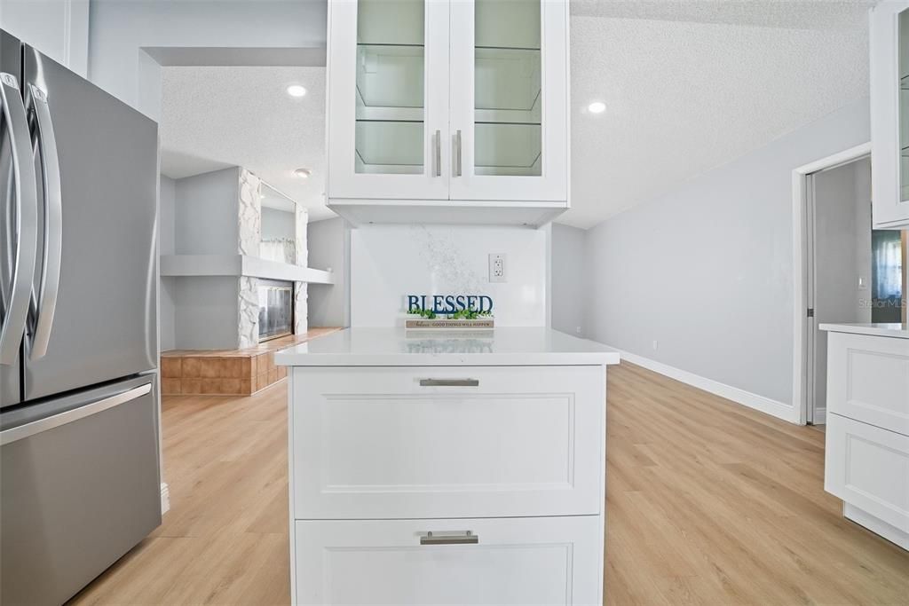 待售: $699,000 (3 贝兹, 2 浴室, 1960 平方英尺)