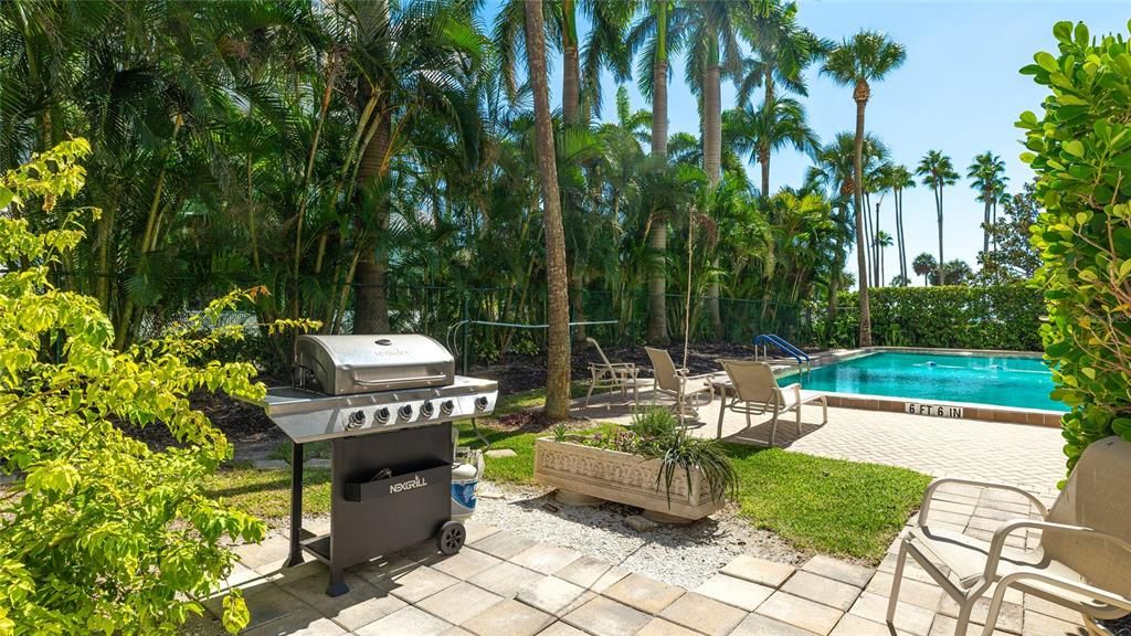 En Venta: $995,000 (2 camas, 2 baños, 1829 Pies cuadrados)