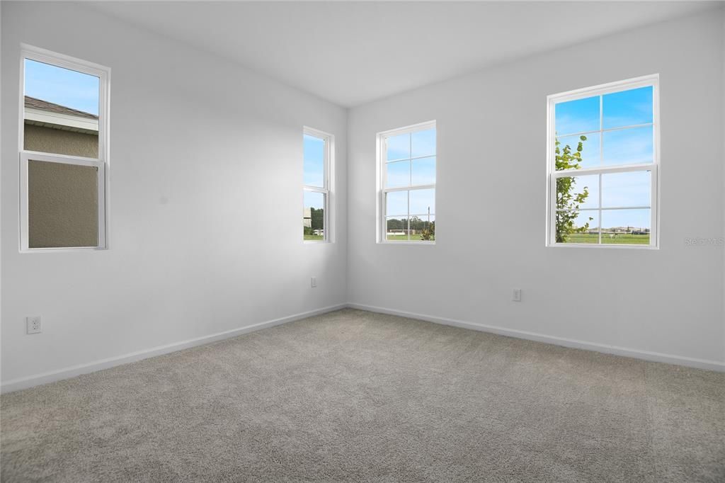 For Sale: $349,950 (4 beds, 3 baths, 2670 Square Feet)