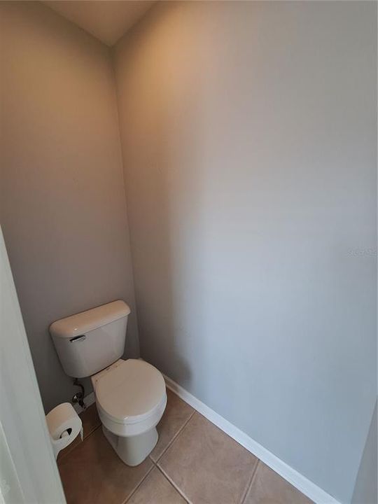 For Rent: $2,095 (3 beds, 2 baths, 1596 Square Feet)