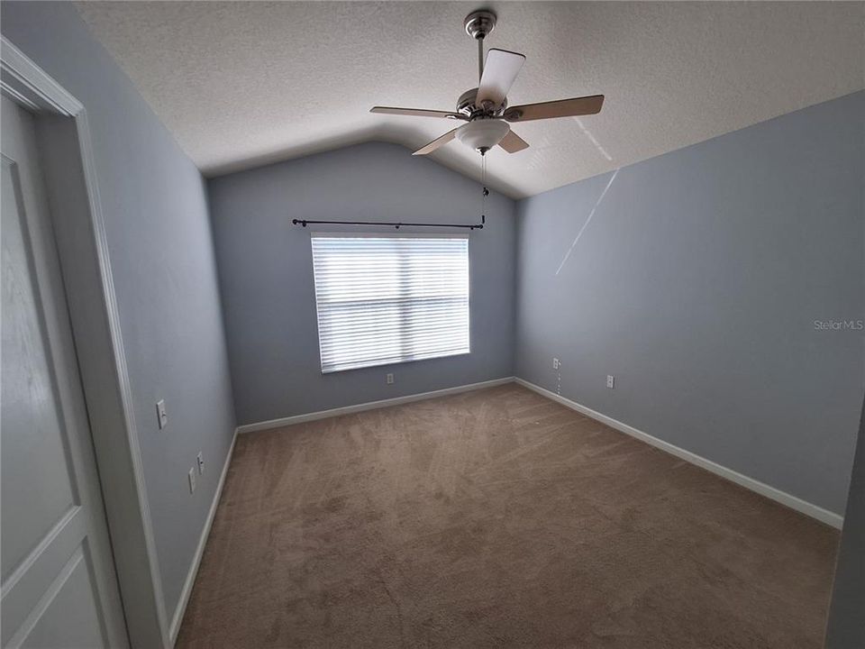 For Rent: $2,095 (3 beds, 2 baths, 1596 Square Feet)
