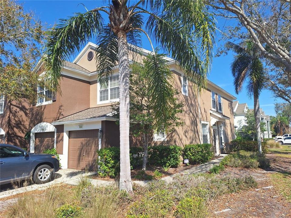 For Rent: $2,095 (3 beds, 2 baths, 1596 Square Feet)