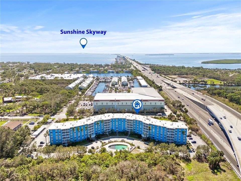 For Rent: $1,500 (1 beds, 1 baths, 708 Square Feet)