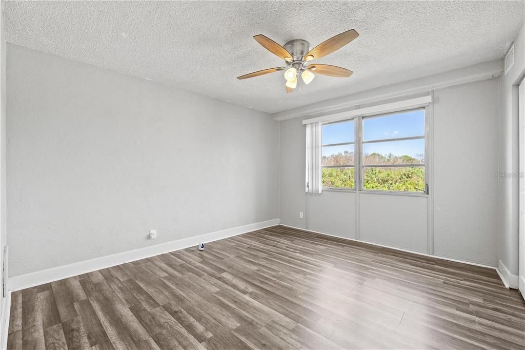 For Rent: $1,500 (1 beds, 1 baths, 708 Square Feet)