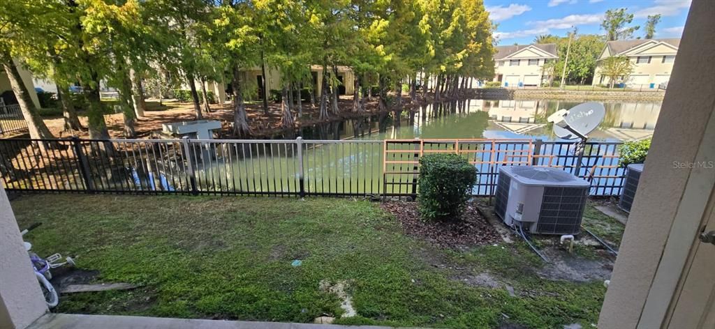 Active With Contract: $1,850 (3 beds, 2 baths, 1348 Square Feet)