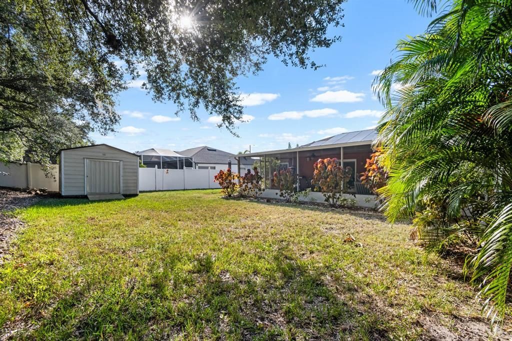 Activo con contrato: $374,900 (3 camas, 2 baños, 1465 Pies cuadrados)