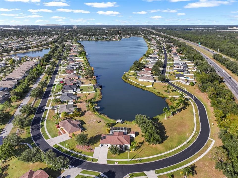 Activo con contrato: $374,900 (3 camas, 2 baños, 1465 Pies cuadrados)