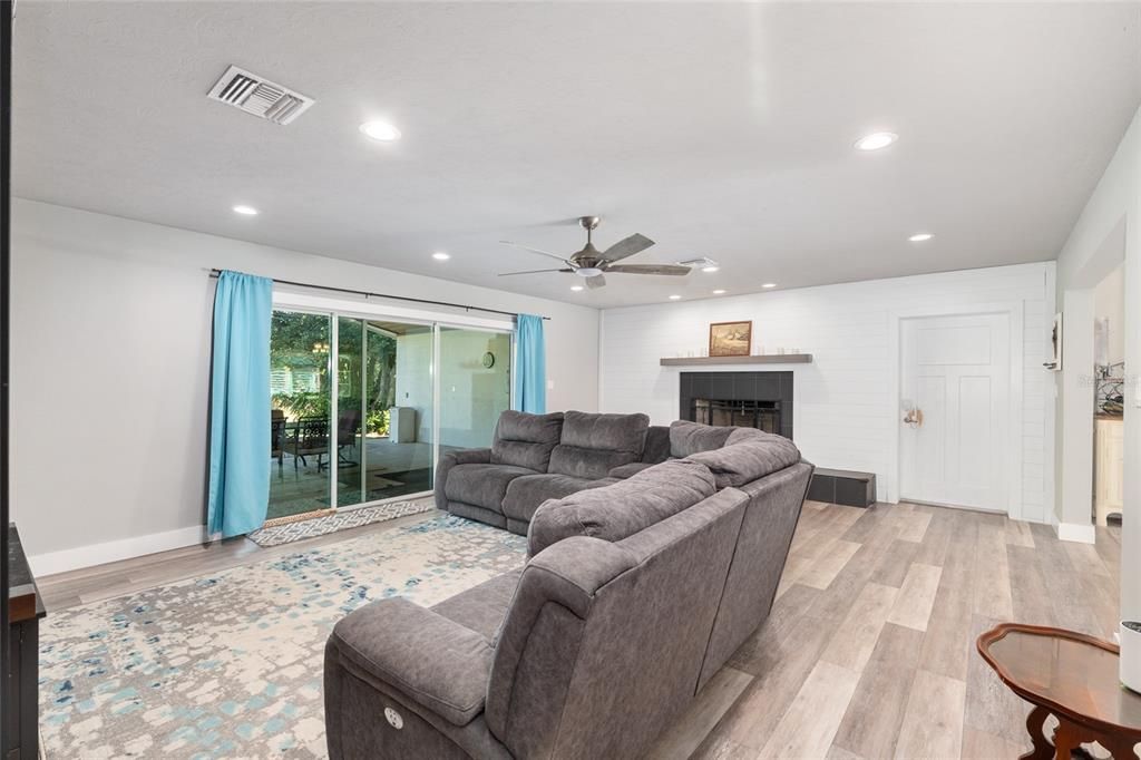 待售: $715,000 (3 贝兹, 3 浴室, 2893 平方英尺)