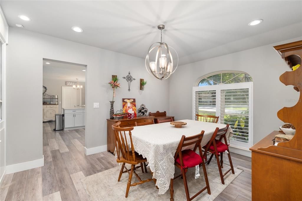 待售: $715,000 (3 贝兹, 3 浴室, 2893 平方英尺)