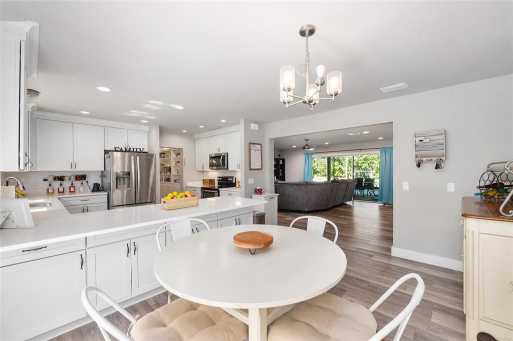 待售: $715,000 (3 贝兹, 3 浴室, 2893 平方英尺)