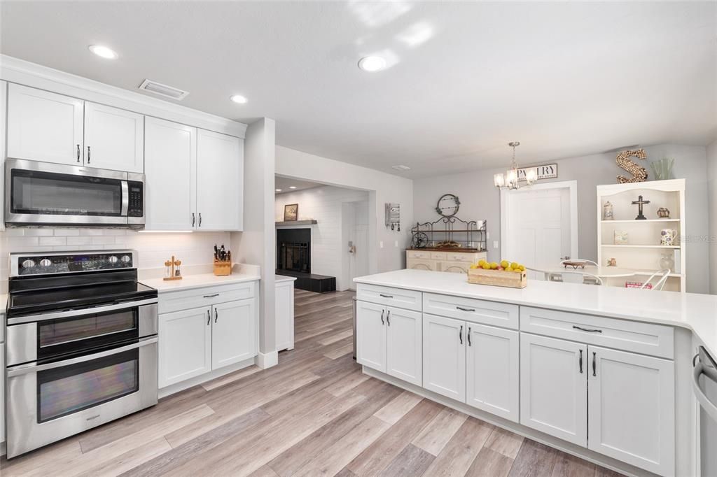 待售: $715,000 (3 贝兹, 3 浴室, 2893 平方英尺)