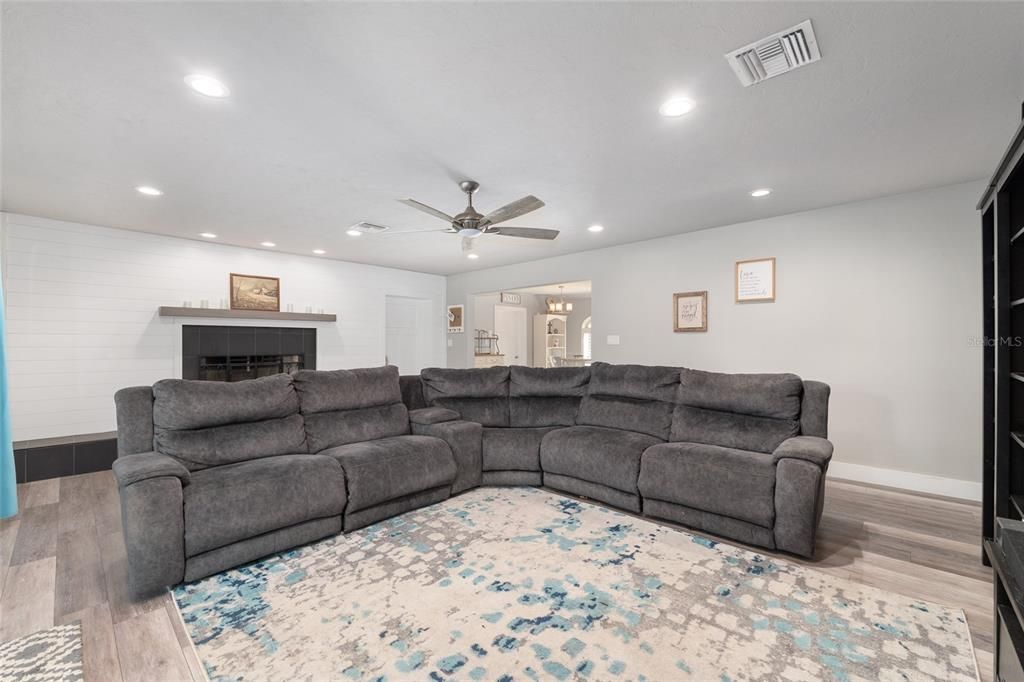 待售: $715,000 (3 贝兹, 3 浴室, 2893 平方英尺)