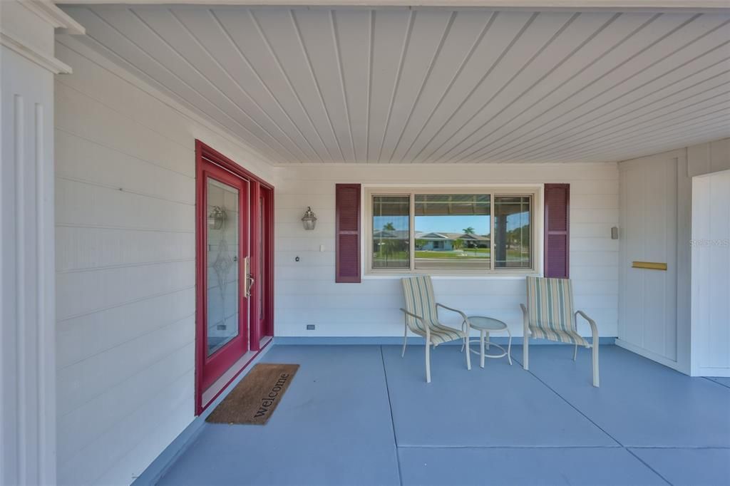 For Sale: $330,000 (2 beds, 2 baths, 1852 Square Feet)