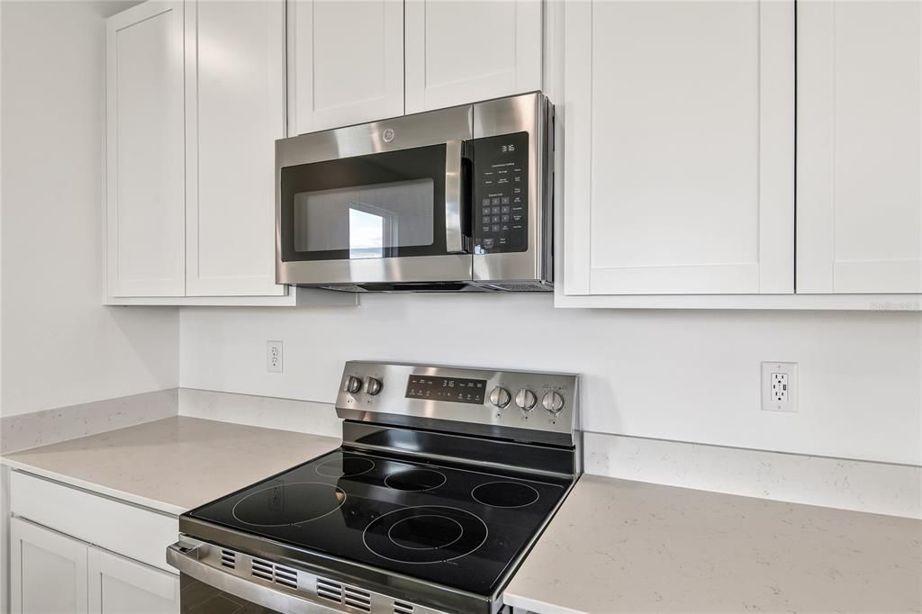 На продажу: $362,555 (4 спален, 3 ванн, 2170 Квадратных фут)