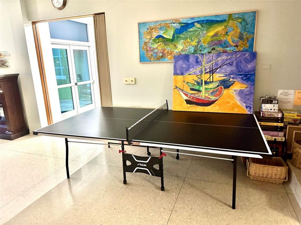 На продажу: $169,000 (2 спален, 2 ванн, 1038 Квадратных фут)