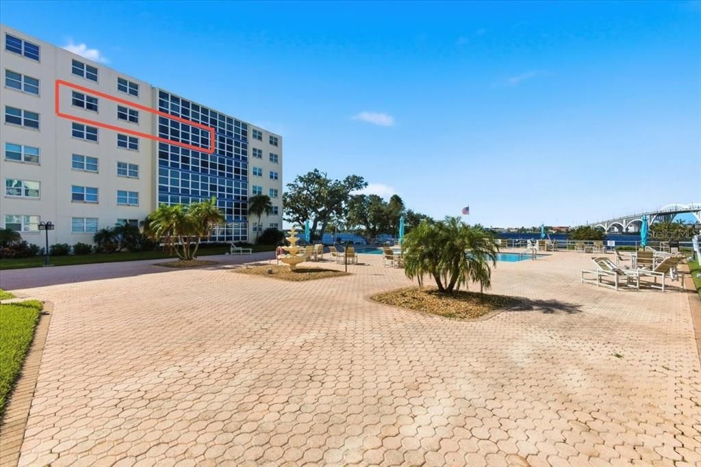 На продажу: $169,000 (2 спален, 2 ванн, 1038 Квадратных фут)