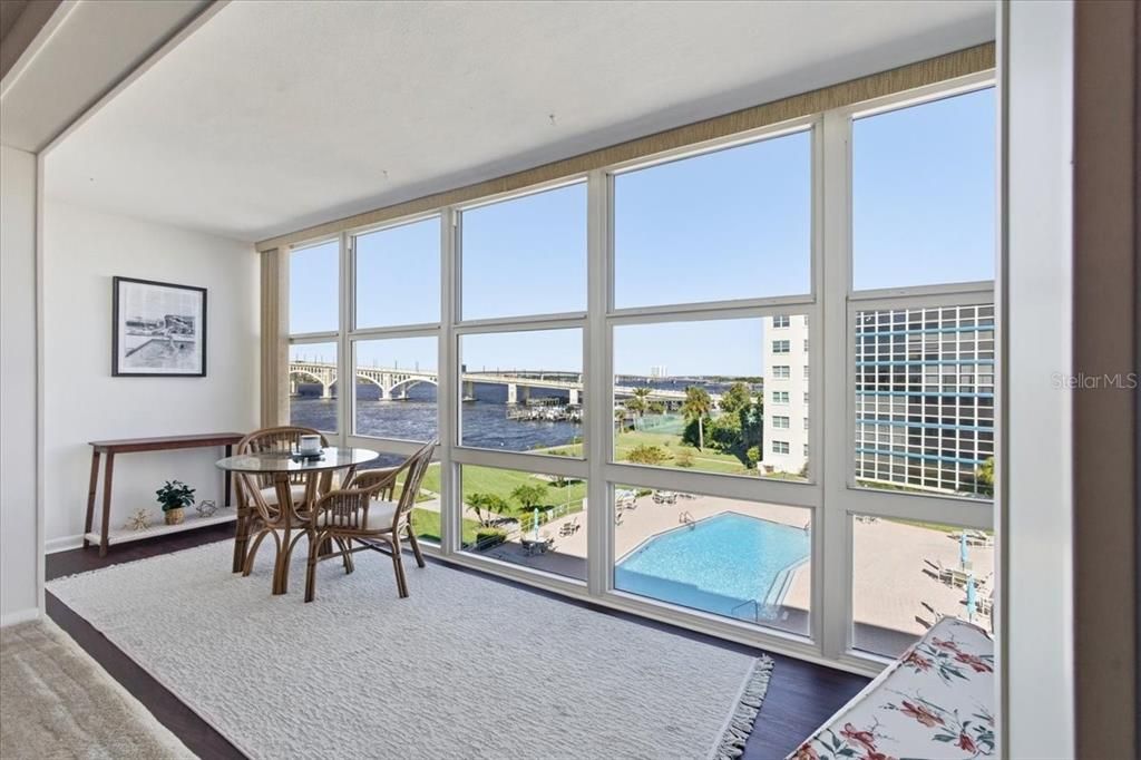 На продажу: $169,000 (2 спален, 2 ванн, 1038 Квадратных фут)