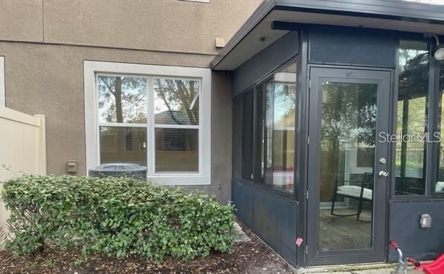 For Rent: $2,450 (3 beds, 2 baths, 1716 Square Feet)