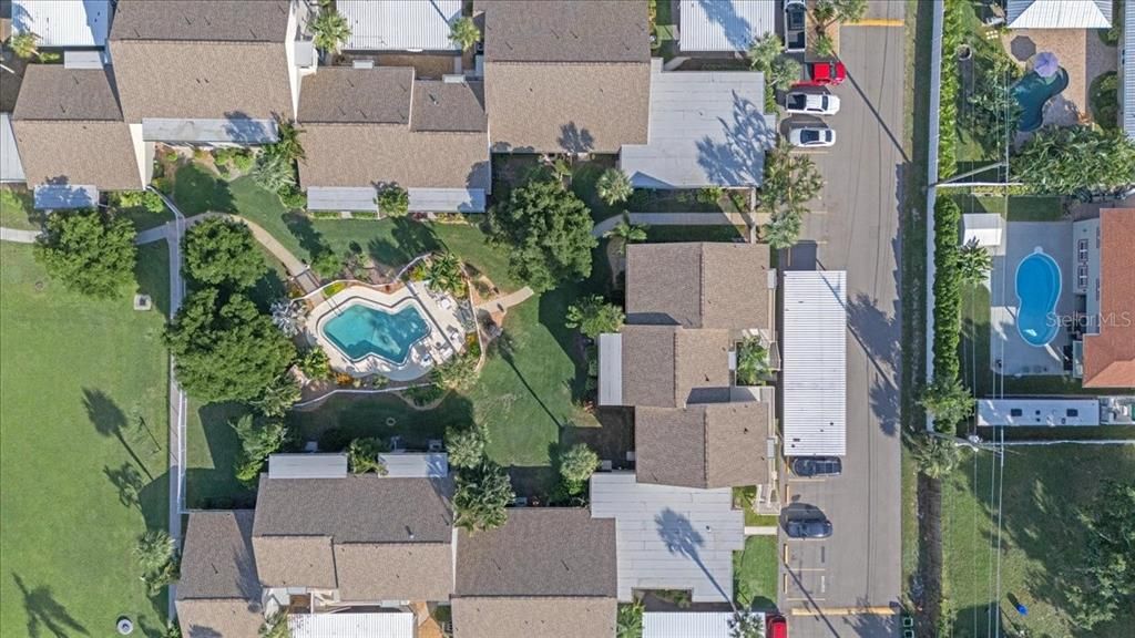 待售: $130,000 (2 贝兹, 2 浴室, 947 平方英尺)