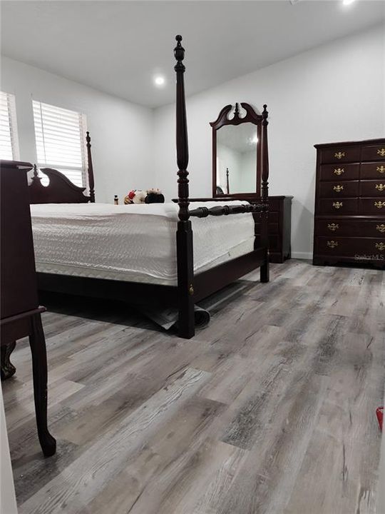 For Sale: $130,000 (4 beds, 2 baths, 3210 Square Feet)