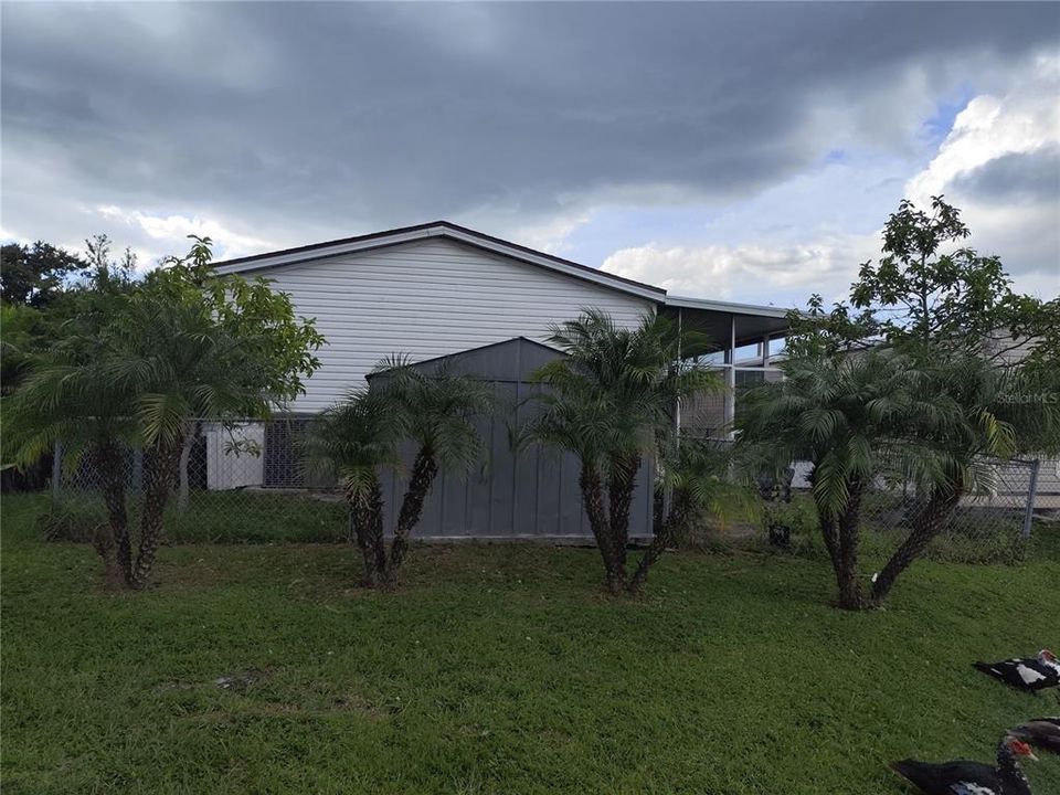 For Sale: $130,000 (4 beds, 2 baths, 3210 Square Feet)