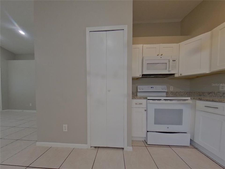 En Renta: $1,969 (3 camas, 2 baños, 1136 Pies cuadrados)