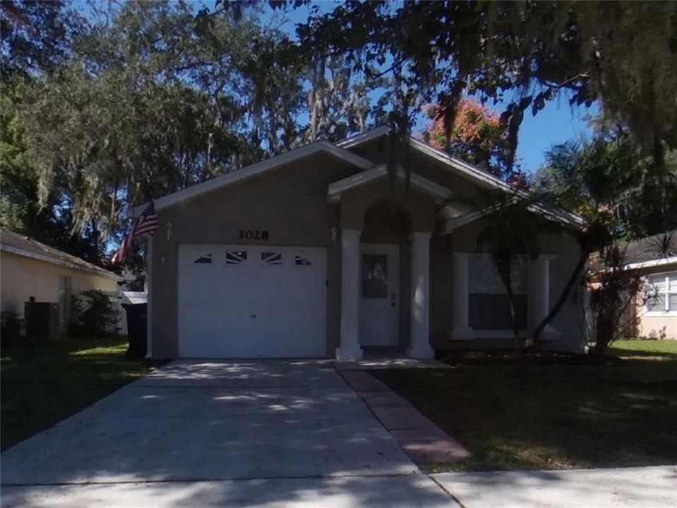 En Renta: $1,969 (3 camas, 2 baños, 1136 Pies cuadrados)