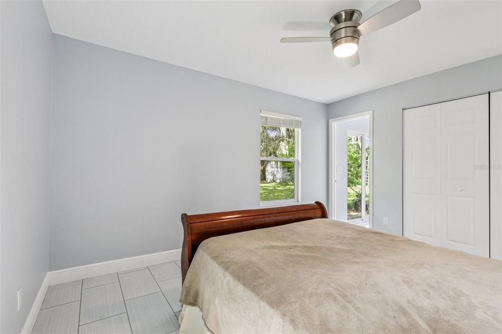 For Sale: $465,000 (3 beds, 2 baths, 1249 Square Feet)