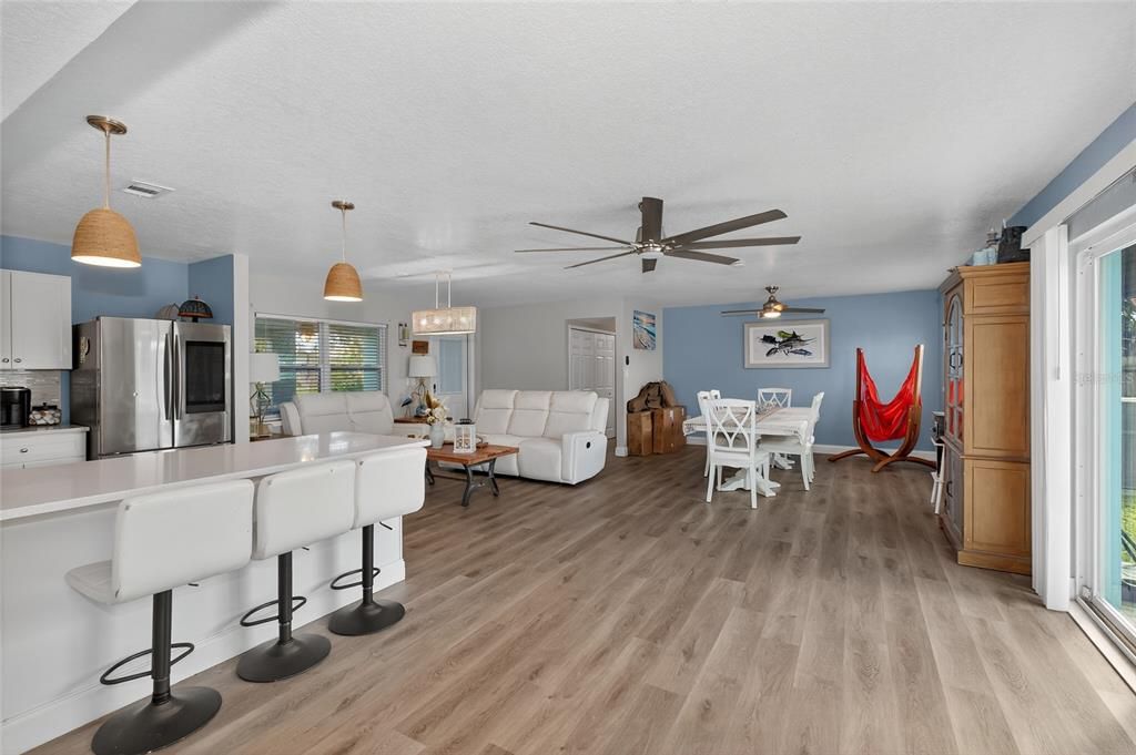 For Sale: $595,000 (3 beds, 2 baths, 1656 Square Feet)