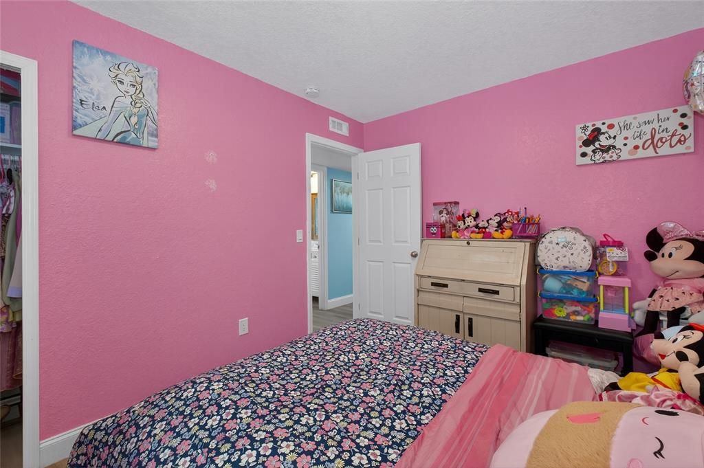 For Sale: $595,000 (3 beds, 2 baths, 1656 Square Feet)