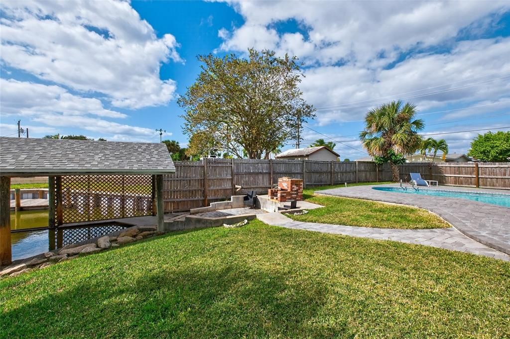 For Sale: $595,000 (3 beds, 2 baths, 1656 Square Feet)