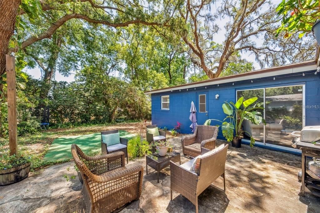 Под контрактом: $2,250 (3 спален, 2 ванн, 1663 Квадратных фут)