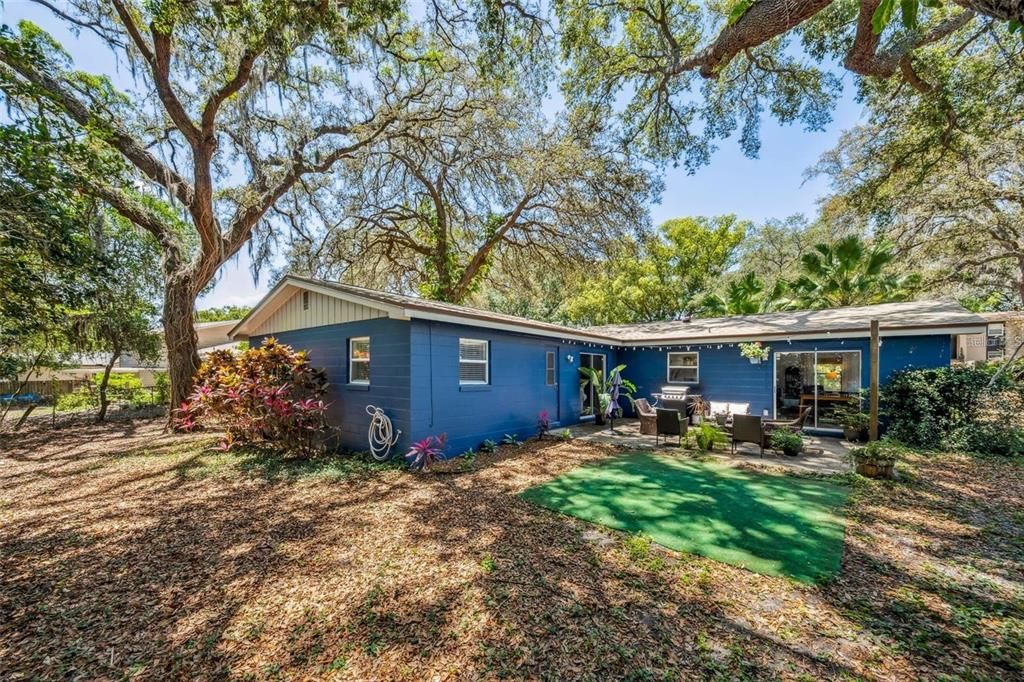 Под контрактом: $2,250 (3 спален, 2 ванн, 1663 Квадратных фут)