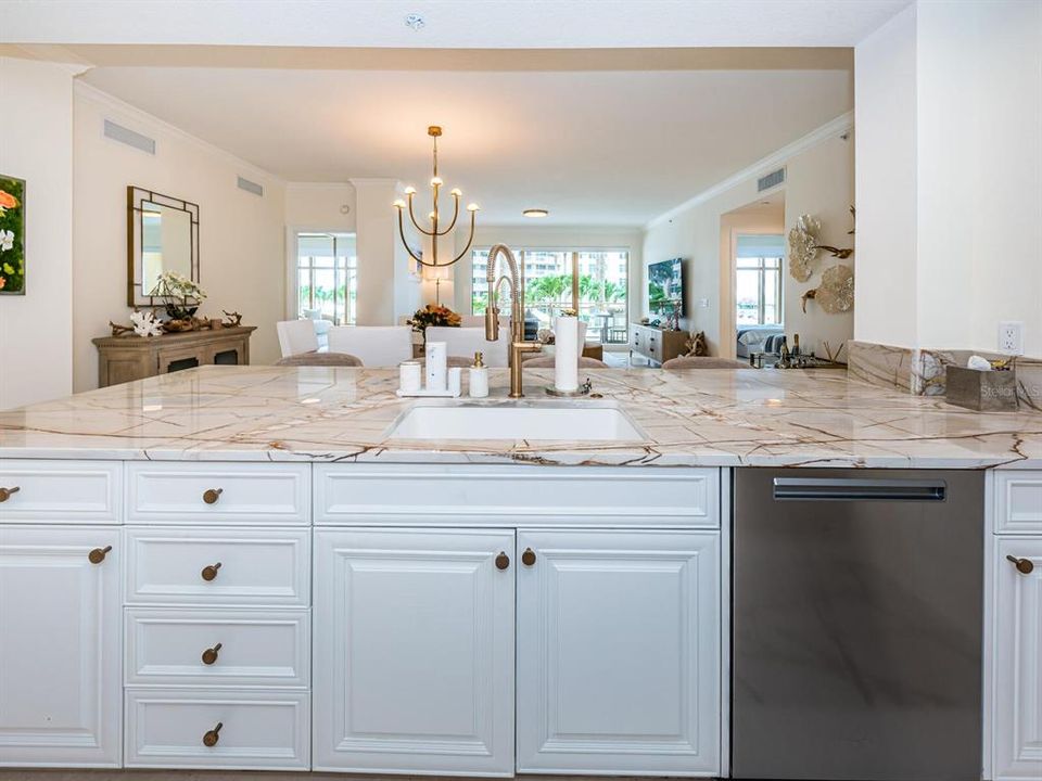 For Rent: $13,000 (2 beds, 2 baths, 1680 Square Feet)