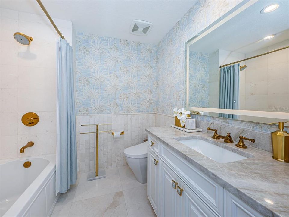 For Rent: $13,000 (2 beds, 2 baths, 1680 Square Feet)