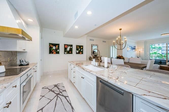 For Rent: $13,000 (2 beds, 2 baths, 1680 Square Feet)