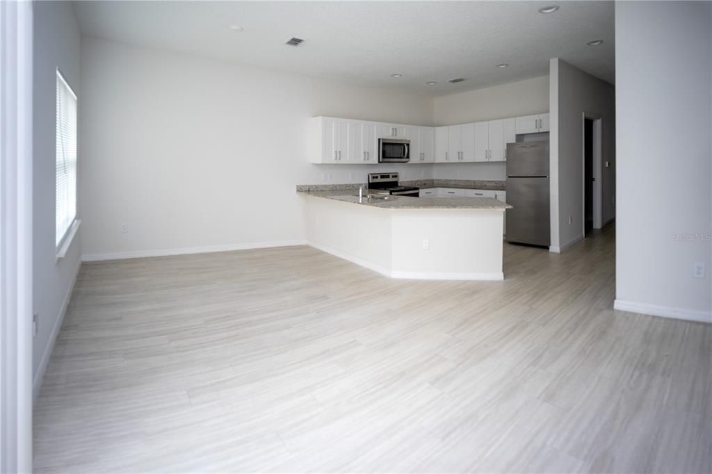 В аренду: $2,600 (3 спален, 2 ванн, 1548 Квадратных фут)