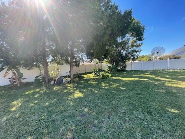 На продажу: $250,000 (3 спален, 2 ванн, 1260 Квадратных фут)