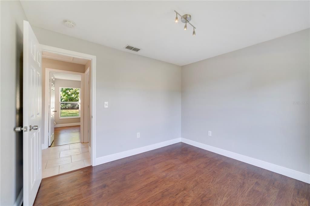 Active With Contract: $299,000 (3 beds, 2 baths, 1470 Square Feet)