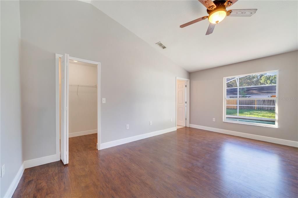 Active With Contract: $299,000 (3 beds, 2 baths, 1470 Square Feet)