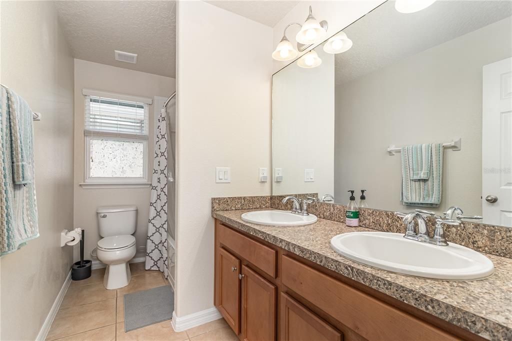 For Sale: $510,000 (3 beds, 2 baths, 2071 Square Feet)