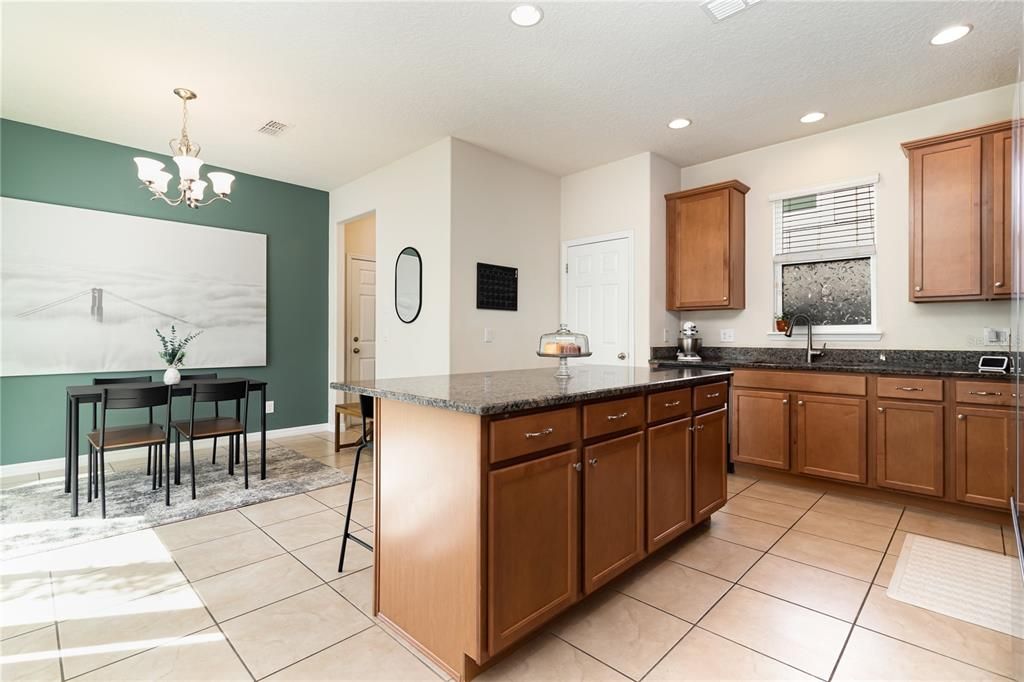 For Sale: $510,000 (3 beds, 2 baths, 2071 Square Feet)