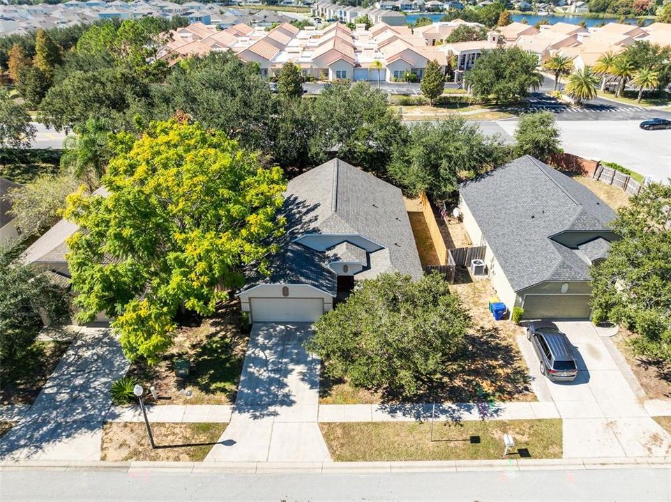 Activo con contrato: $315,000 (4 camas, 2 baños, 1772 Pies cuadrados)