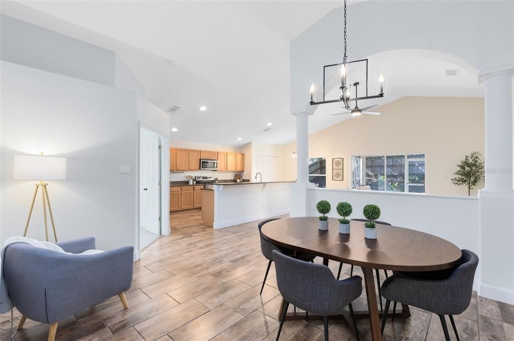 Activo con contrato: $315,000 (4 camas, 2 baños, 1772 Pies cuadrados)